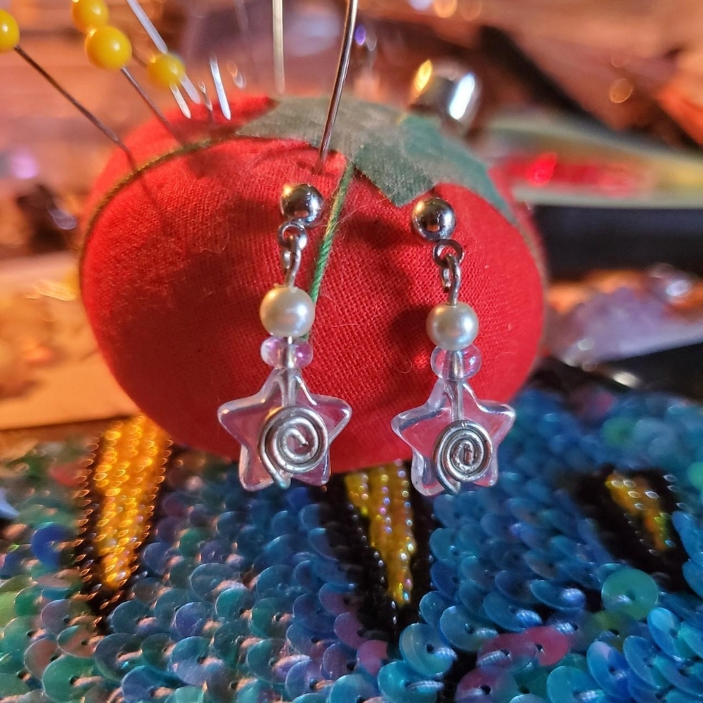 short dangly Swirly spiral star pearl stud earrings - handmade